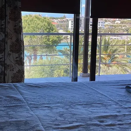 Villa 5+2 Garden Villa At Palmiye Beach Cesme